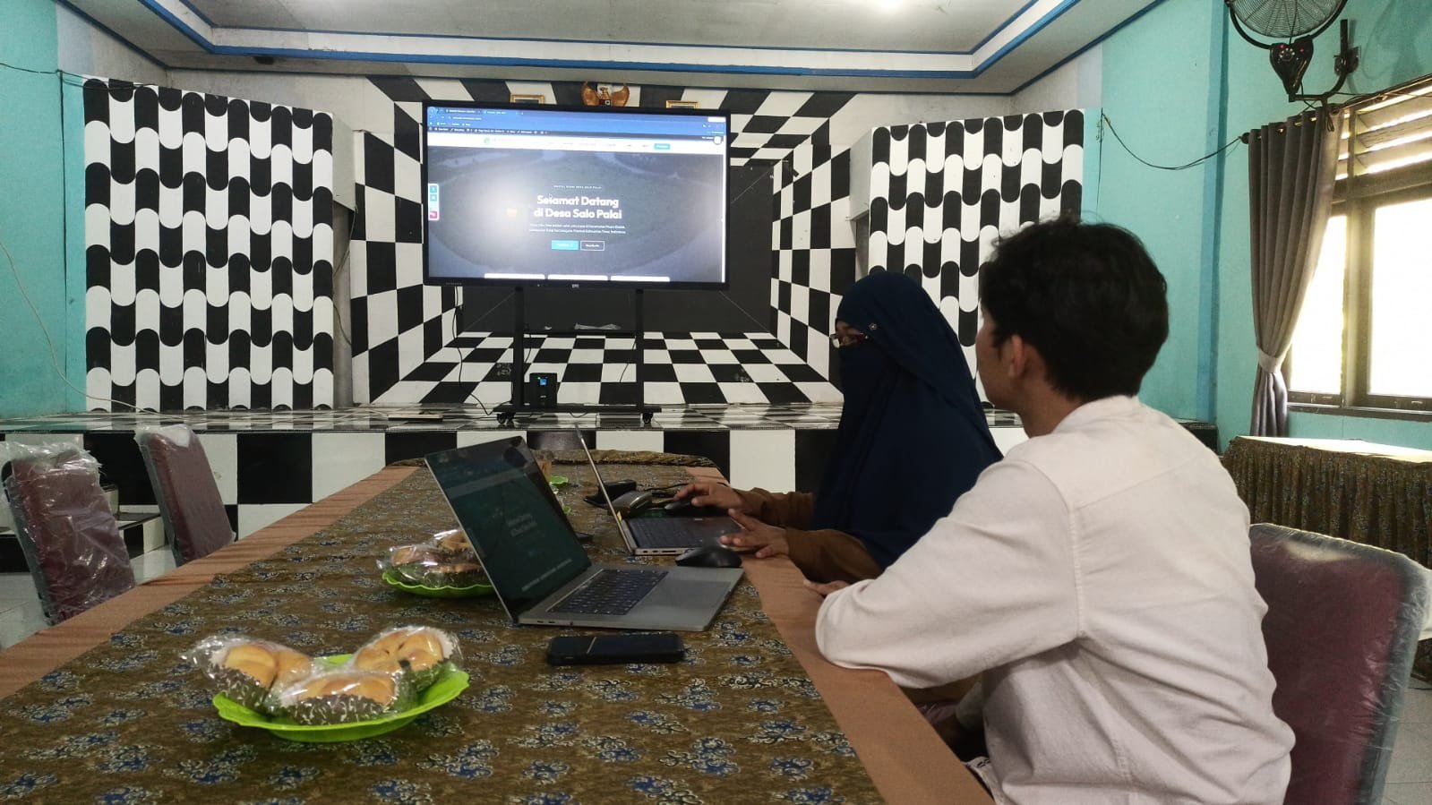 Wujudkan Transparansi Publik, Pemdes Salo Palai Lakukan Optimasi Website Desa
